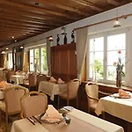 Отель Zum Lieben Augustin Am See