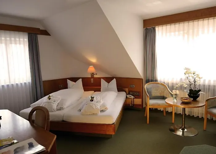 Caraleon Hotel